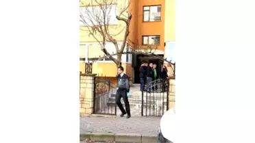 Psikolojik Rahatsızlığı Olan Genç, Annesini Bıçaklayarak Öldürdü