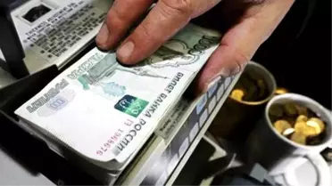 Rusya Tam Teşekküllü Ekonomik Krize Giriyor'