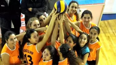 Akdeniz Belediyespor Voleybolda da İddialı