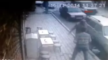 Ambulans, 70 Yaşındaki Adamı Böyle Ezdi