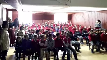 Sağlık Yüksekokulu Öğrencilerinden Hijyen Eğitimi