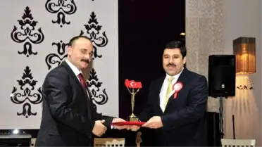 Başkan Akgül, Yılın Hizmet Adamı Seçildi