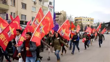 Dev-Lis Üyeleri Milli Eğitim Şurasında Alınan Kararları Protesto Ettı