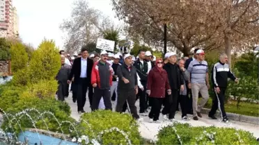 Adana'da 'Sağlıklı Beslenme ve Hareketli Yaşam Yürüyüşü'