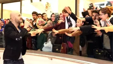 Hemşerileri, Soner Sarıkabadayı'yı Bağrına Bastı