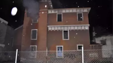 İzmir'de Tarihi Köşkte Yangın