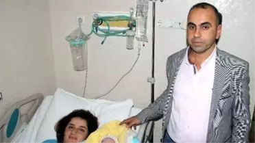 Adana'da Yılın İlk Bebeği Ailenin Yüzünü Güldürdü