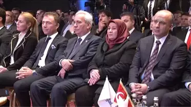 Babacan: 'Türkiye Ekonomisi Tüm Olumsuzluklara Rağmen Büyüyor'