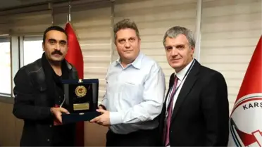 Egeli Tiyatrocular Karşıyaka'da Buluştu