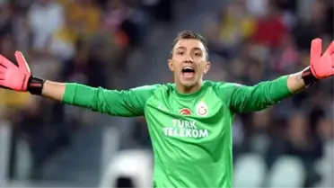 Muslera: Volkan'a Saygı Duyuyorum