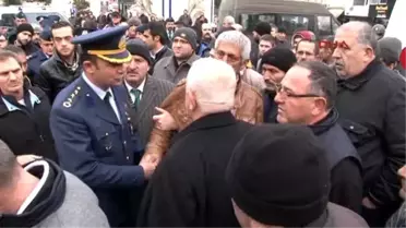 Bursa Cenazede ?şehitlik? Gerginliği