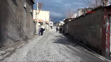Cizre'de Hendeklerin Kapatılması Sürüyor