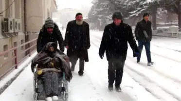 Tekerlekli Sandalye ile Diyalize Böyle Götürüldü