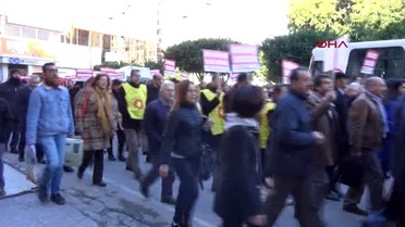 Adana Gezi Parkı Eylemine Katıldığı İçin Meslekten Atılan Öğretmene Destek