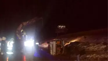 Bursa'da Servis Aracı Devrildi: 1 Ölü, 16 Yaralı