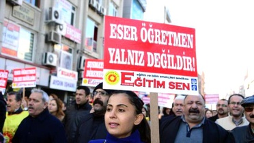Gezi Eylemine Katıldığı İçin Meslekten Atılan Öğretmene Destek