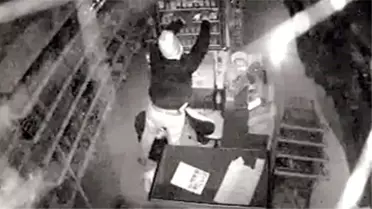 Tunceli'de Maskeli Hırsız Yakalandı