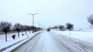 Van'ın İlçelerinde Okullar Yarın Tatil