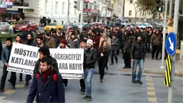 Üniversitelilerin Katlamalı Harç Protestosu