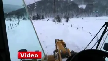 6 Aylık Bebek İş Makineleriyle Kurtarıldı