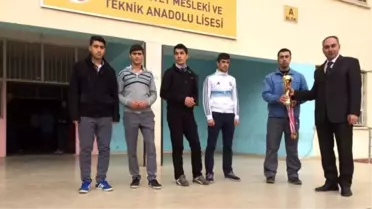 Masa Tenisinde Cumhuriyet'in Başarısı