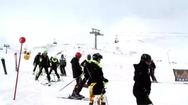 Türkiye Kayak Federasyonu'nun Alp Disiplini Yarışları Erciyes'te Yapıldı