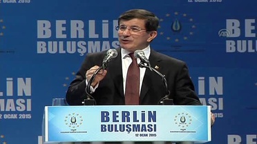 Davutoğlu: 'Artık Kendi Vatandaşının Yeni Doğan Bebeğine Bile Altın Takabilen Bir Türkiye...