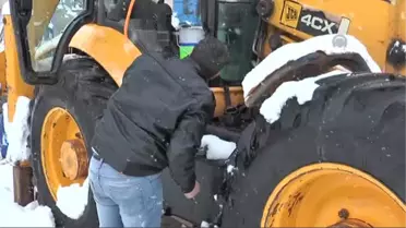 Muş'ta Evler Kara Gömüldü