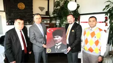 Tekirdağ Valisi Yerlikaya, Dernek Başkanlarıyla Bir Araya Geldi