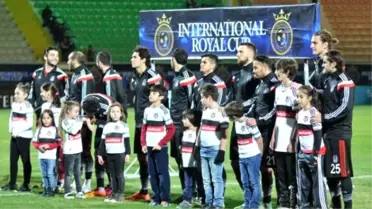 Beşiktaş 'Royal Cup'ta Finale Yükseldi