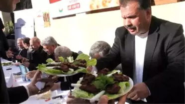 Şanlıurfa'da Çiğ Köfte Yarışması