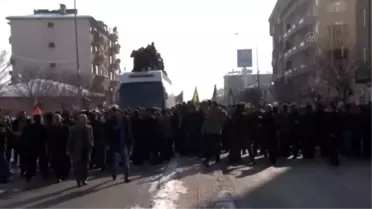 Dbp Tarafından Düzenlenen Yürüyüşte Gerginlik