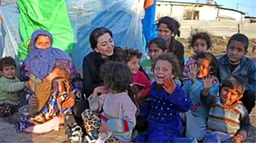 Çadırlarda Kalan Suriyelilere 1 Kamyon Dolusu Eşya Yardımı