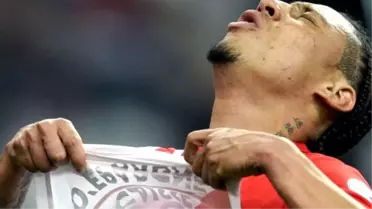 Eski Galatasaraylı Kovuldu
