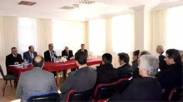 Sarıkamış Kaymakamı Gürbüz, Köy Muhtarlarıyla Bir Araya Geldi