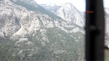 Otomobil Kızılırmak'a Uçtu, Suda Can Pazarı Yaşandı