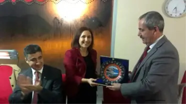 Adilcevaz Hakimi Barak'a Veda Yemeği