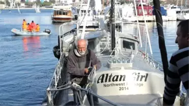Kendi Yaptığı Tekneyle 6 Aydır Denizde