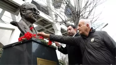 Kocaelili Gazeteciler Uğur Mumcu'yu Unutmadı