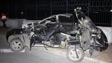 Bakırköy'de Trafik Kazası: 1 Ölü, 2 Yaralı