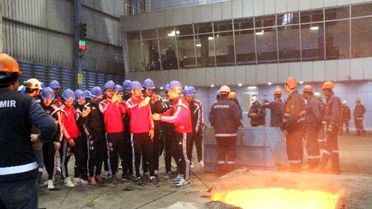 Karabüksporlu Futbolcular Kardemir'i Gezdi