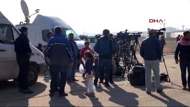 IŞİD Takas İçin Türkiye Sınırını Seçti, Dünya Basının Gözü Akçakale'de