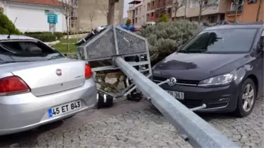 Manisa'da Şiddetli Lodos Etkili Oldu