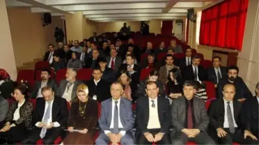 Dü'de Sosyal Bilimler Perspektifinden Barışın Önemi Sempozyum