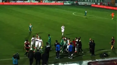 Josue Oyundan Alınmasına Tepki Gösterdi