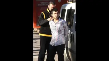 Polis, Yaşlı Adama Çarpıp Kaçan Sürücüye Aracının Depo Kapağından Ulaştı
