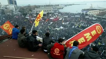 Kadıköy'deki Alevi Mitingine Binlerce Vatandaş Katıldı