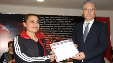 Askıda Ekmek' Projesine Katılan Fırıncılara Takdir Belgesi