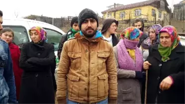 Mahalleli, Belediye Ekiplerine Gazinin İnşaatını Yıktırtmadı