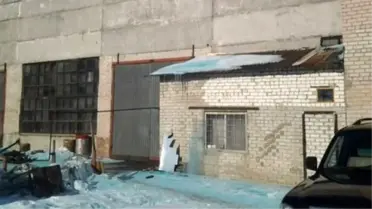 Rusya'ya Mavi Kar Yağdı